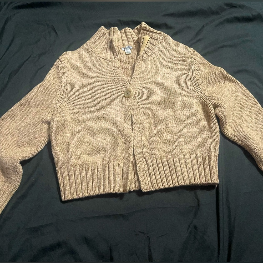 Express crop cardigan